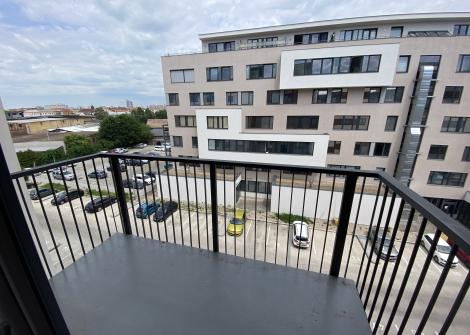 Ateliér 1+kk, Pardubice, ul. Na Spravedlnosti, balkon, začátek 14.2.23 v 10:00 hod